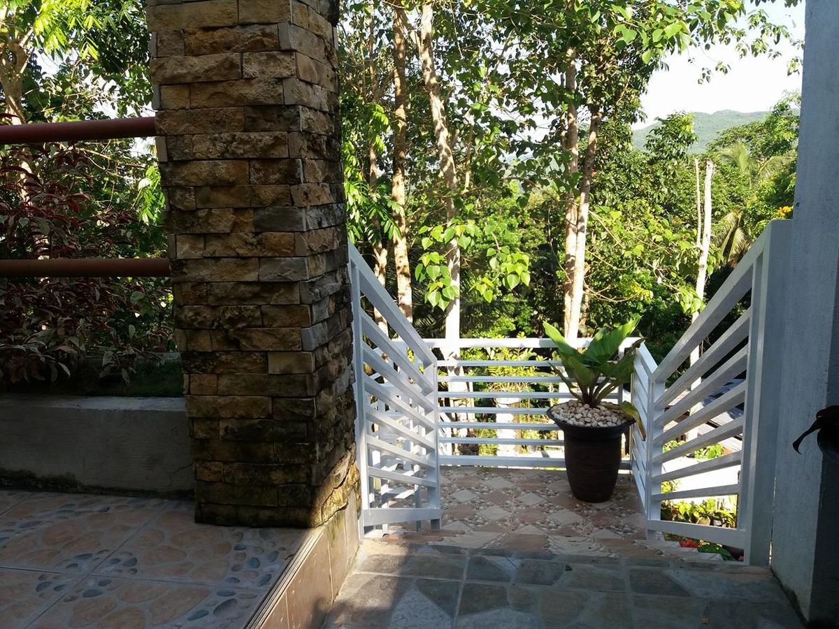 لوبوكْ Villa Feliza المظهر الخارجي الصورة