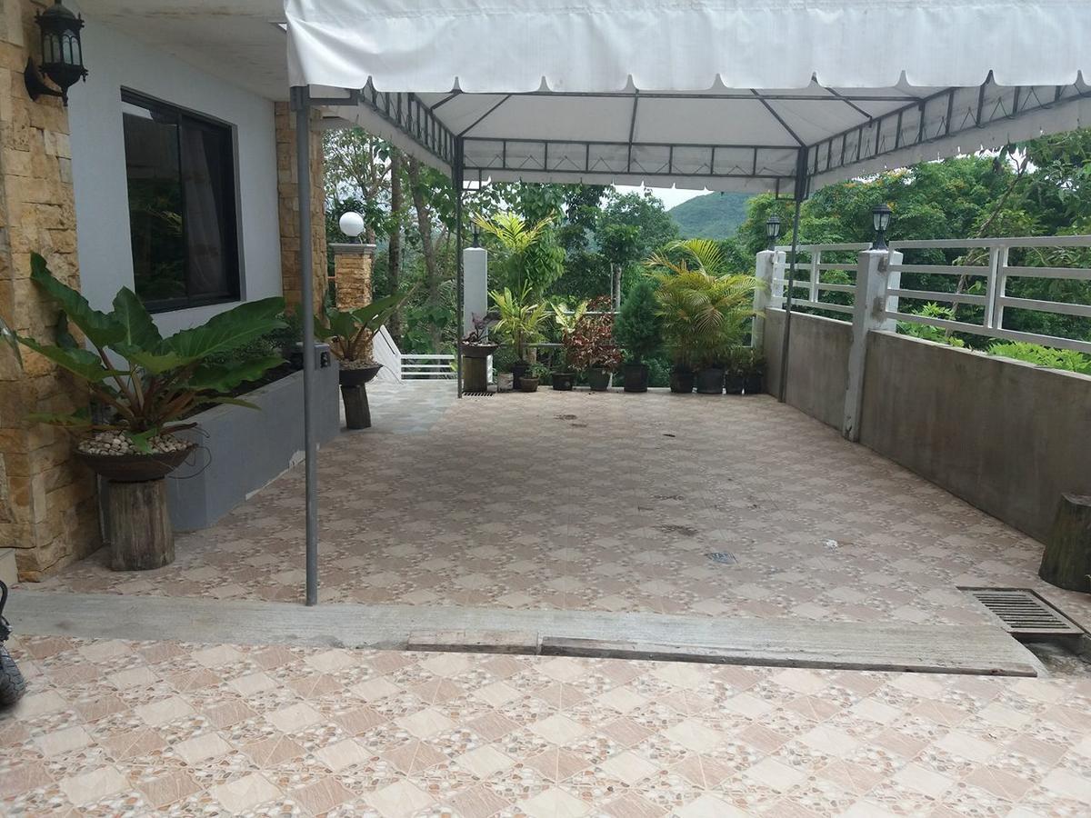 لوبوكْ Villa Feliza المظهر الخارجي الصورة